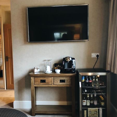 The Houblon Arms Hotel แกรนแธม ภายนอก รูปภาพ