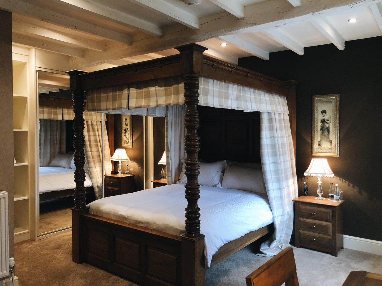 The Houblon Arms Hotel แกรนแธม ภายนอก รูปภาพ
