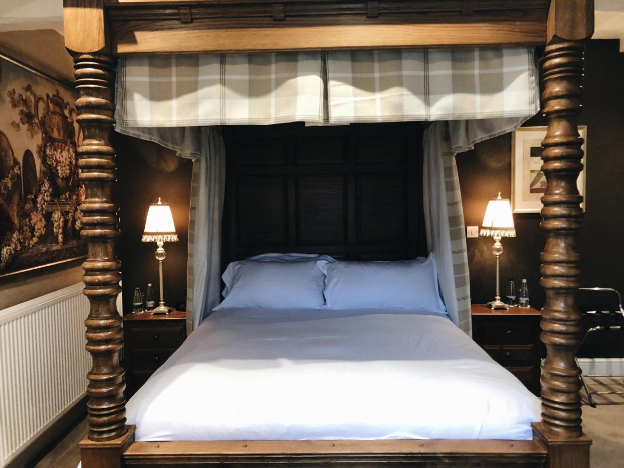 The Houblon Arms Hotel แกรนแธม ภายนอก รูปภาพ