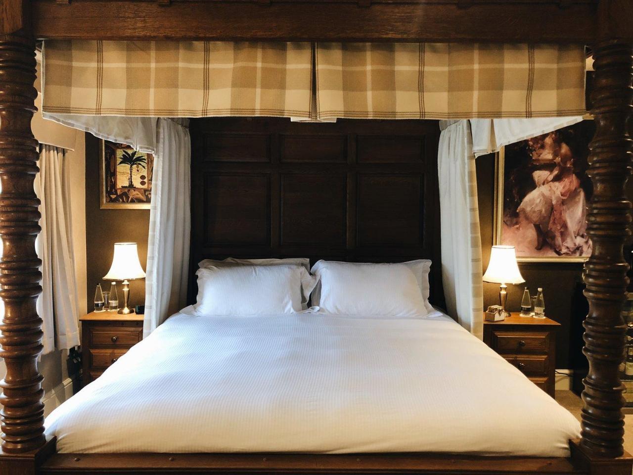 The Houblon Arms Hotel แกรนแธม ภายนอก รูปภาพ